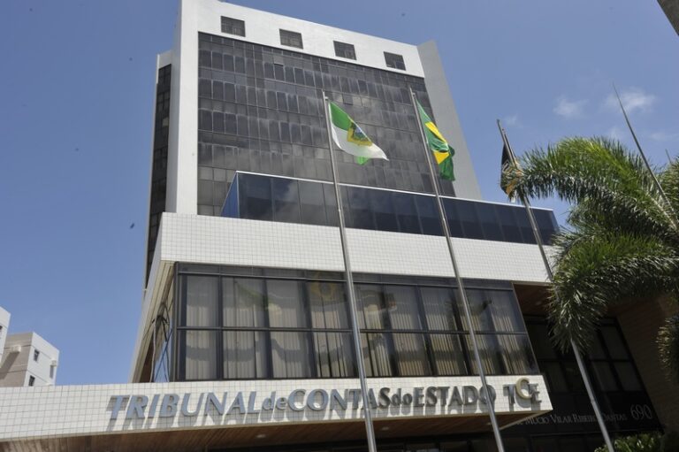 TCE/RN libera novas convocações de professores aprovados no concurso de 2015