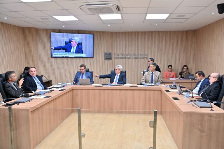Projeto que cria "Voucher Educacional" no Estado avança na ALRN