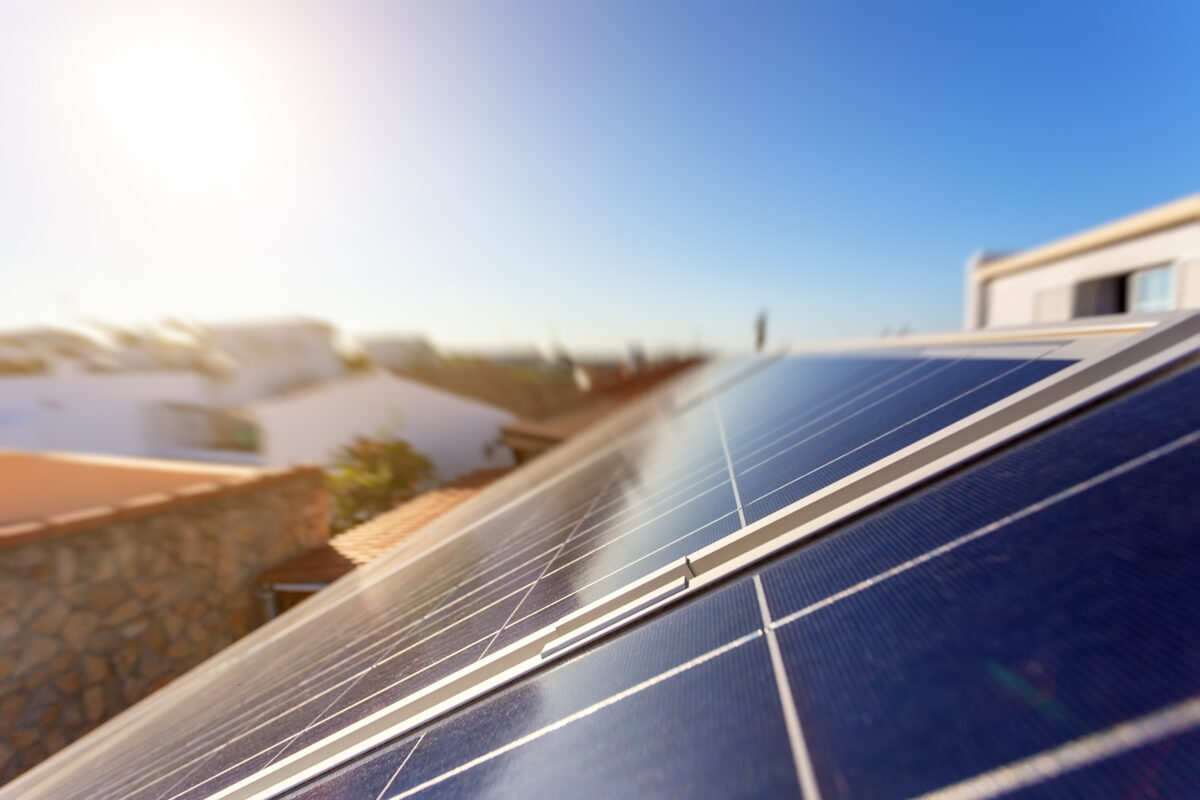 Consumidora aciona Cosern por créditos solares e Justiça determina correção