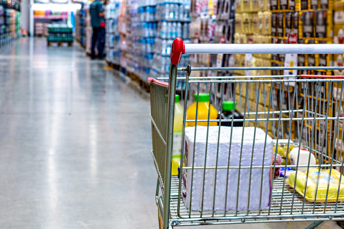 Justiça condena supermercado de Natal após queda de consumidor dentro da loja