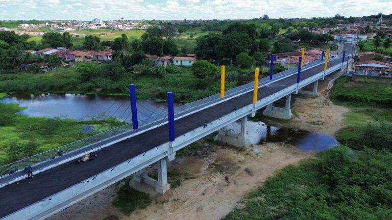 Ponte inaugurada há um ano em Nova Cruz apresenta sinais de deterioração e acende alerta