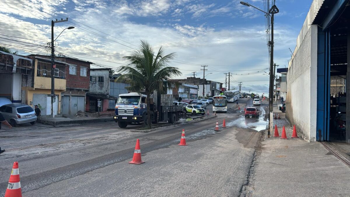 Prefeitura inicia obra de drenagem na avenida Solange Nunes para acabar com alagamentos em Cidade Nova