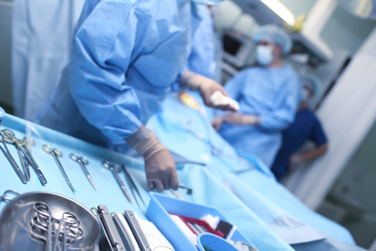 Estado é condenado a indenizar paciente que teve a bexiga perfurada em cirurgia no RN