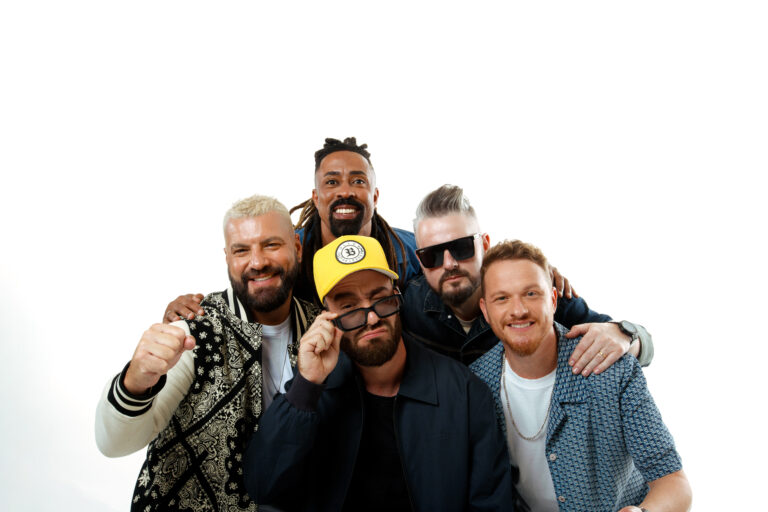 Pé no Samba tem edição gratuita na Prainha Via Costeira com Quinteto S.A. e Banda Pretta